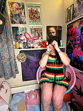 shortywidaphatty online show from June 9, 10:03 am