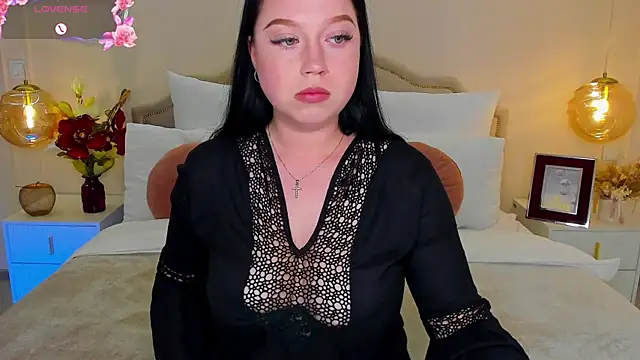 LexiePat online show from July 7, 12:19 pm