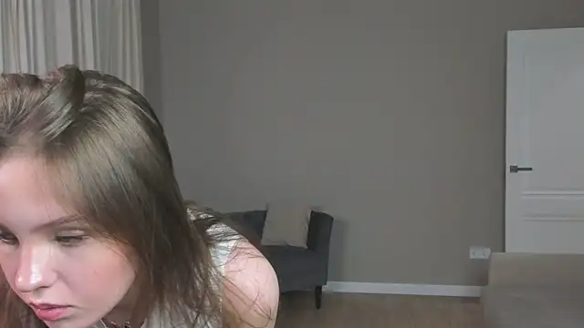 EmelySwickheimer online show from September 18, 7:45 pm