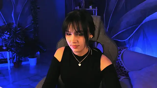 MonicaFarmer online show from October 22, 6:57 pm