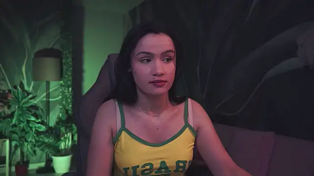 MonicaFarmer online show from March 13, 11:39 pm