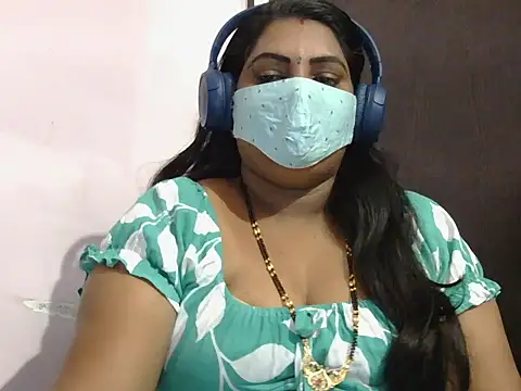 Snapshot of Nisha-telugu chatting on October 12, 6:32 pm Nisha-telugu online show from October 12, 6:32 pm