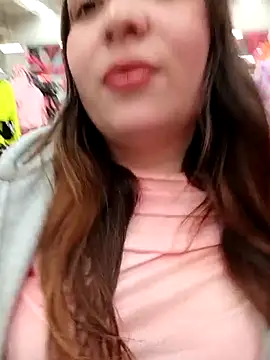 Snapshot of Lunna_azul chatting on October 6, 7:07 pm Lunna azul online show from October 6, 7:07 pm