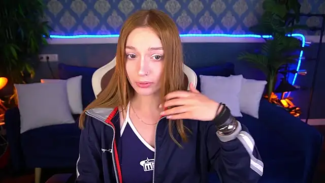 FoxyMayy online show from July 5, 7:08 pm