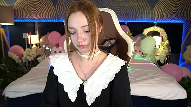 FoxyMayy online show from July 6, 7:16 pm