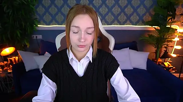 FoxyMayy online show from July 10, 7:03 pm