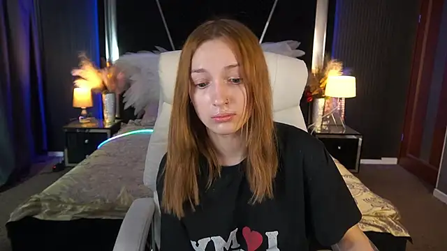 FoxyMayy online show from June 24, 2:49 pm