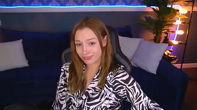 FoxyMayy online show from July 19, 7:27 pm