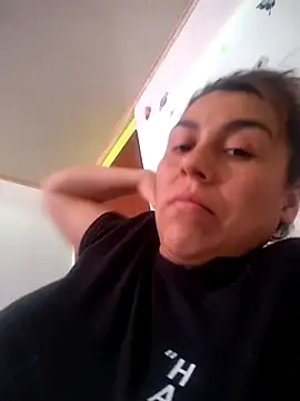 vanessa-titisM online show from May 1, 9:40 pm