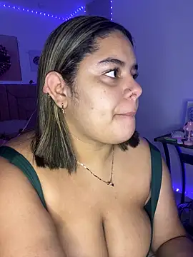 Anabelle 00  online show from April 27, 3:36 am
