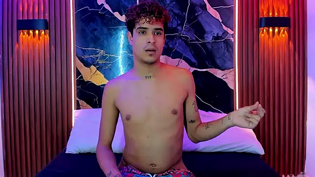 Lucky boys  X online show from June 27, 8:48 pm