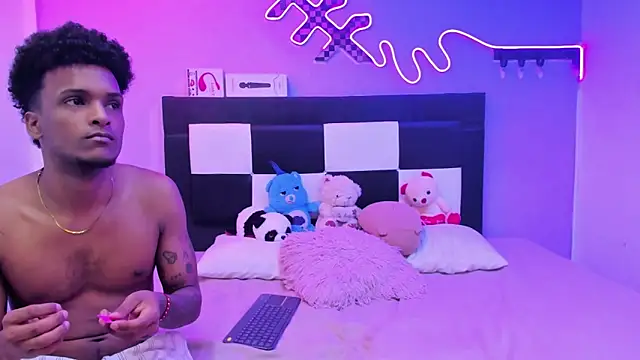 Lucky boys  X online show from June 4, 2:43 pm