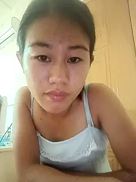 Snapshot of luy-xinh02 chatting on September 15, 8:22 am luy-xinh02 online show from September 15, 8:22 am