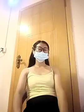 Snapshot of luy-xinh02 chatting on October 10, 2:22 pm luy-xinh02 online show from October 10, 2:22 pm