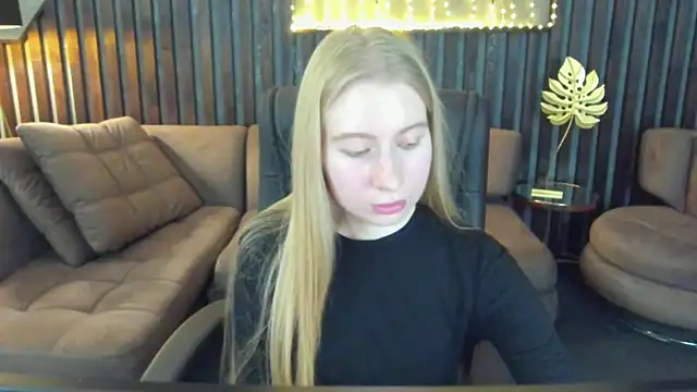 Alina Blonde online show from March 27, 8:26 am
