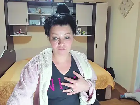 Soffy Skye online show from February 2, 4:55 am