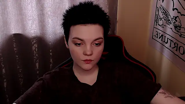 KrisNeal online show from April 30, 9:36 am