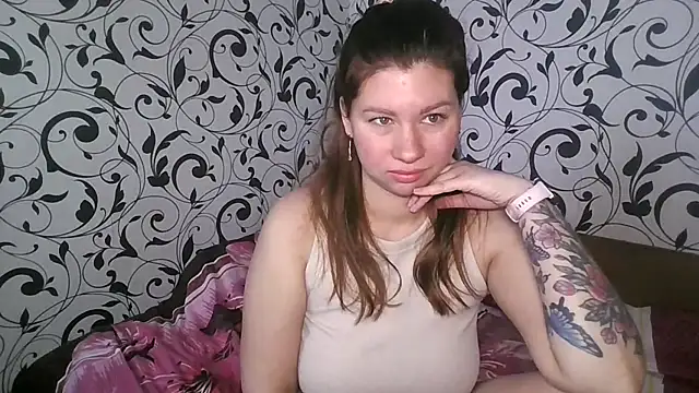 YourEmilie online show from March 17, 7:56 am