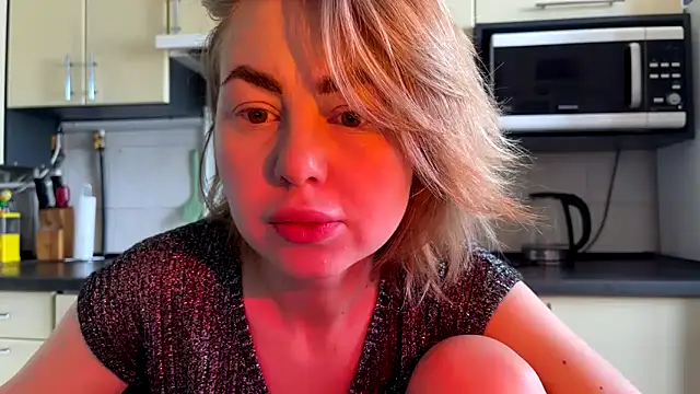 MartaLuna  online show from June 23, 7:17 am