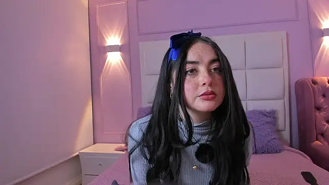 Ashleypetit online show from July 23, 1:19 pm