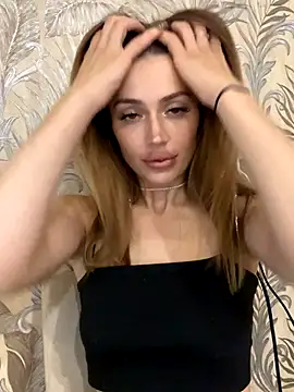 Elizabeth Tay online show from November 2, 5:27 pm