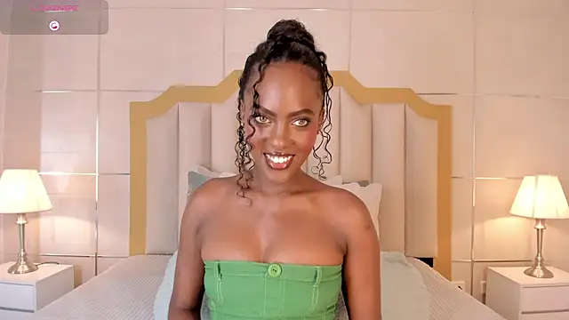 DakotaWangi online show from October 26, 3:29 pm