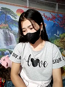 Snapshot of Vy_xx chatting on October 18, 8:39 am Vy xx online show from October 18, 8:39 am