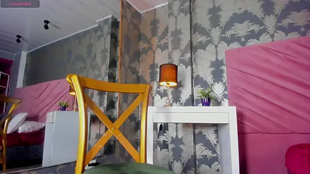 VictoriaQueen Fg online show from December 1, 7:38 pm