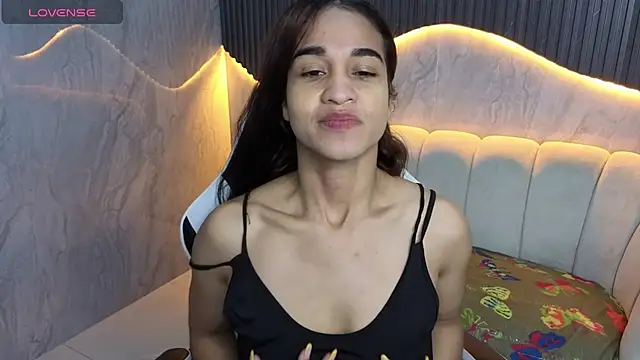 Snapshot of Maia_Tx chatting on October 8, 1:26 pm Maia Tx online show from October 8, 1:26 pm