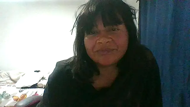 adri89-g online show from December 20, 4:49 am