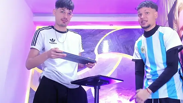 Iam Steven online show from March 20, 1:38 pm