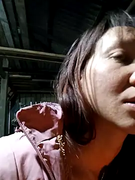 bonnie-00 online show from March 5, 11:17 am