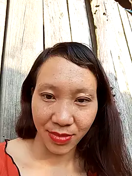 Snapshot of bonnie-00 chatting on October 10, 9:47 am bonnie-00 online show from October 10, 9:47 am