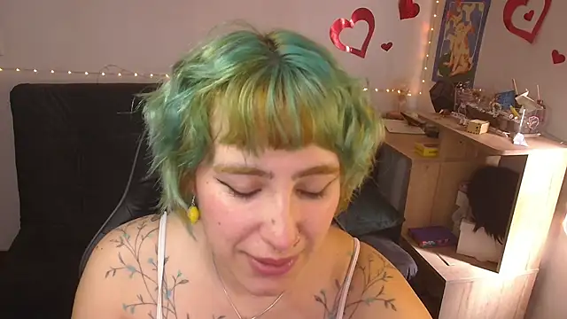 Miacatsito3 online show from July 12, 5:58 pm