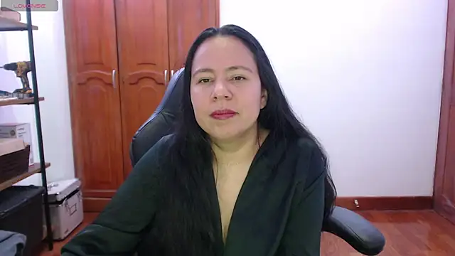 alexandraa19 online show from October 11, 3:55 am