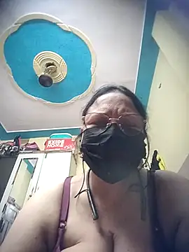 thehotlady online show from July 19, 6:37 am