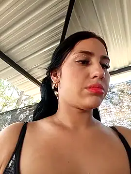 Snapshot of Katalella_Hott chatting on October 4, 8:35 pm Katalella Hott online show from October 4, 8:35 pm