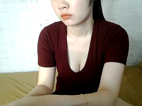 Snapshot of Mie5784 chatting on September 18, 9:19 am Mie5784 online show from September 18, 9:19 am
