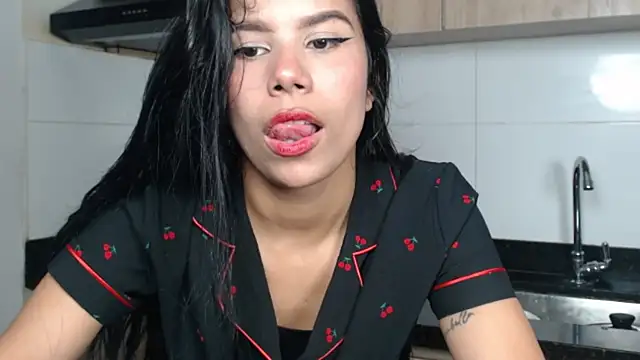 MayaScott11 online show from April 26, 7:22 pm