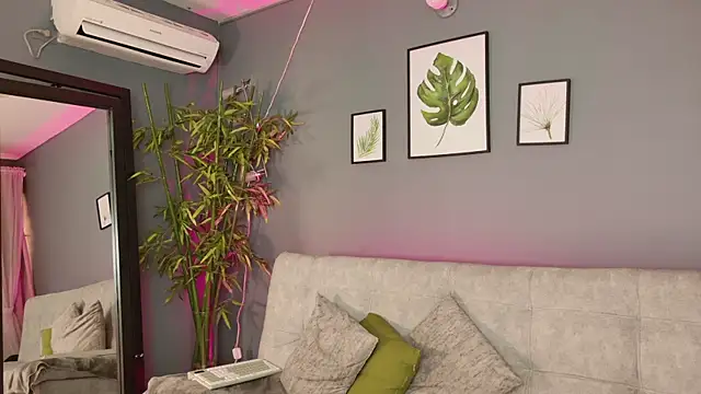 Vicky kittyy online show from June 1, 6:20 pm