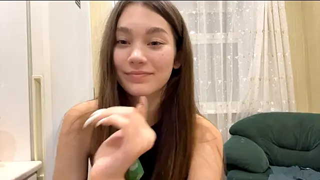 Snapshot of Cuteviola chatting on September 21, 10:25 am Cuteviola online show from September 21, 10:25 am