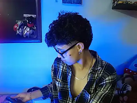 Jade Rayden online show from February 2, 9:03 pm