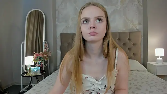 Amanda steele online show from October 3, 3:00 am