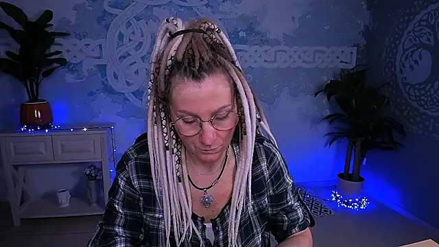 UmaSpace online show from May 6, 5:11 am