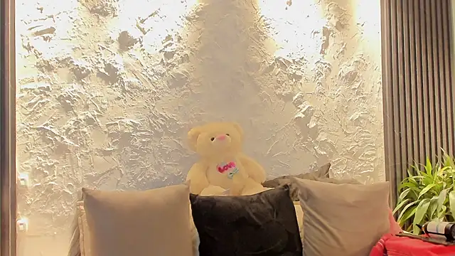 joselin rouse online show from February 7, 12:42 pm