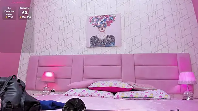 ChloeLaurentt online show from June 3, 5:07 pm