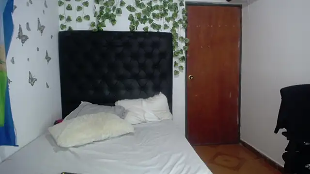 isabel 09 online show from February 10, 3:20 am