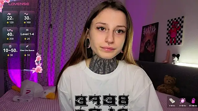 LilithPoison online show from October 15, 6:10 pm