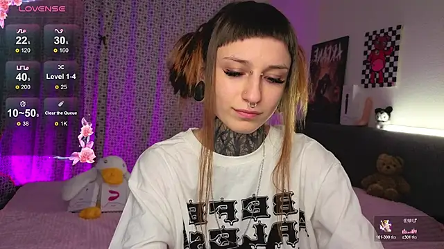 LilithPoison online show from October 29, 6:21 pm