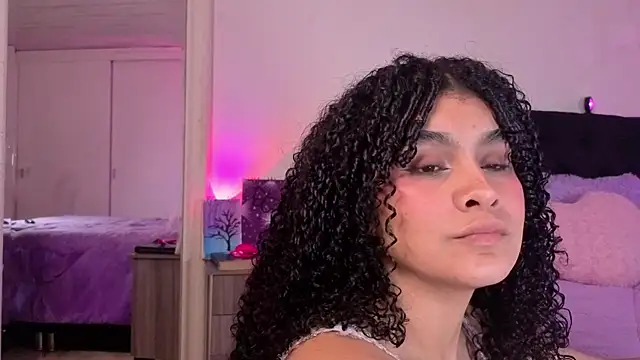 missvaneblake online show from July 28, 12:01 pm